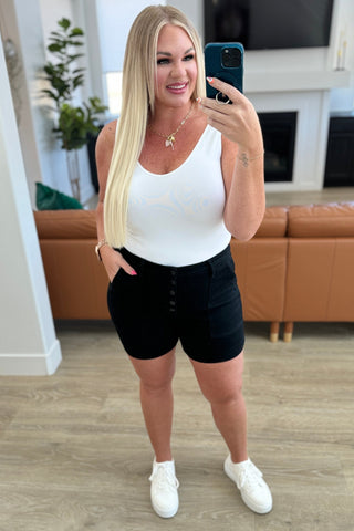 Judy Blue High Rise Button Fly Trouser Shorts in Black