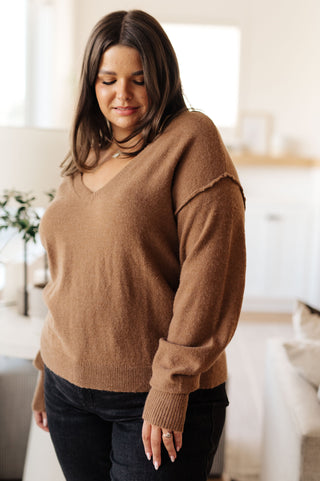 Weekend Knit V-Neck Sweater in Mocha