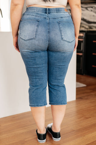 High Rise Cool Denim Pull On Capri Jeans