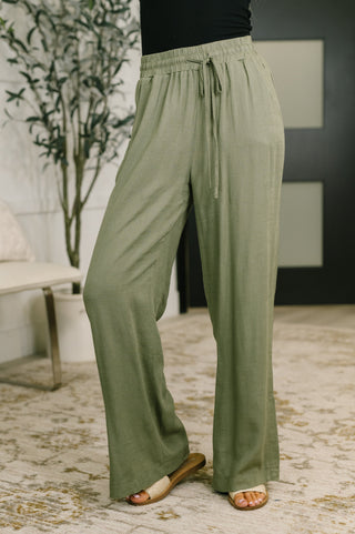 Straight Leg Lounge Pants in Light in Olive