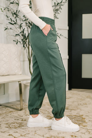 Dreamy Fleece Joggers in Dark Forest