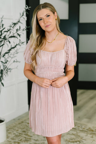 Sweet Pea Balloon Sleeve Dress in light pink