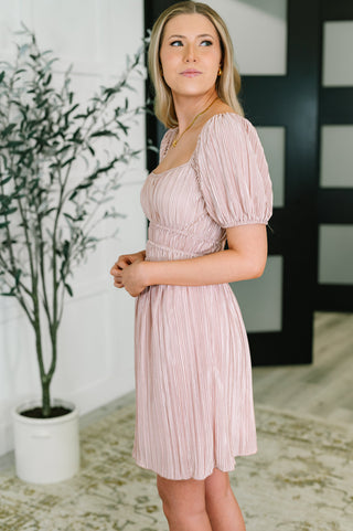 Sweet Pea Balloon Sleeve Dress in light pink