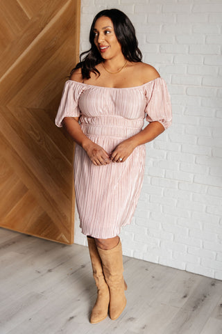 Sweet Pea Balloon Sleeve Dress in light pink