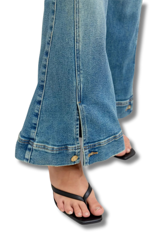 Judy Blue High Waist Vintage Wash Flare Jeans