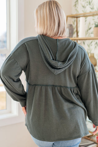 Willow lake Hooded V-Neck Pullover
