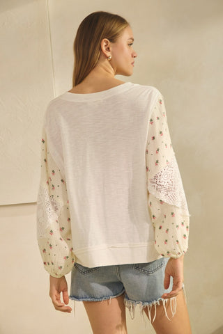 Relaxed V Neck Pullover