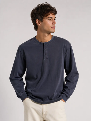 Hawk's Bay Men's Henley Long Sleeve T-Shirt