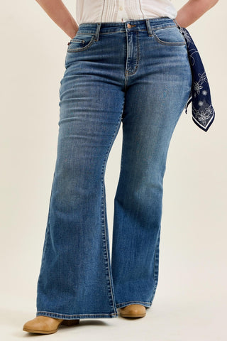 Judy Blue Mid Rise Jaqueline Flare Jeans